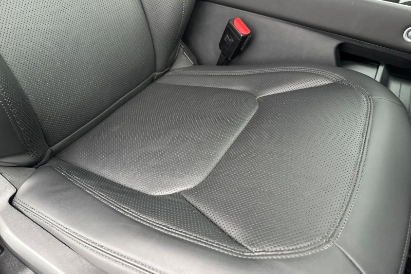 Used Land Rover Defender 2024 for sale - 76984335: Photo 24