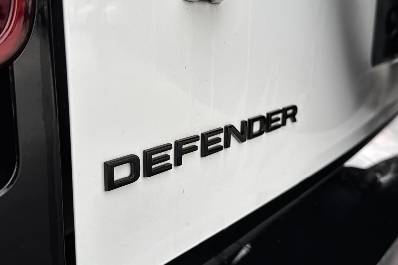 Used Land Rover Defender 2024 for sale - 76984335: Photo 40