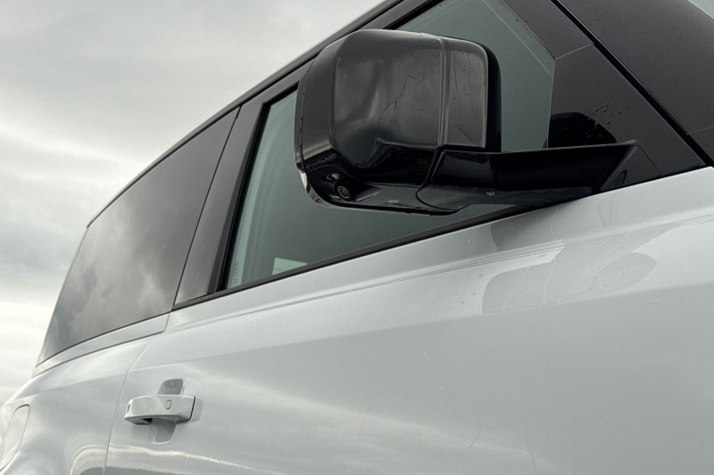 Used Land Rover Defender 2024 for sale - 76984335: Photo 44