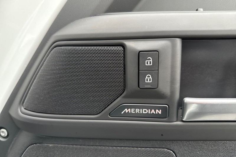 Used Land Rover Defender 2024 for sale - 76984335: Photo 47