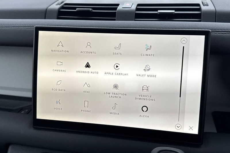 Used Land Rover Defender 2024 for sale - 76984335: Photo 48