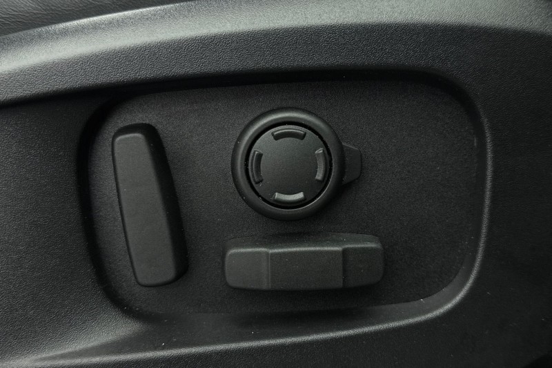 Used Land Rover Defender 2024 for sale - 77435220: Photo 24