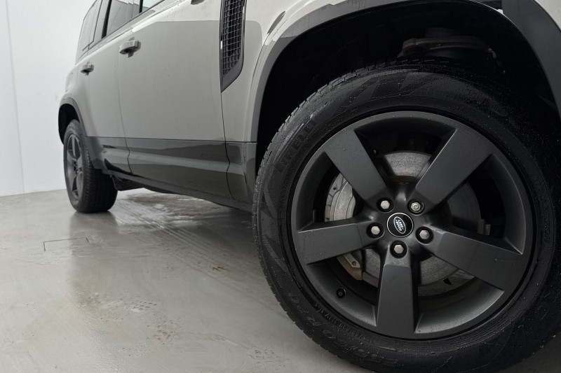 Used Land Rover Defender 2024 for sale - 77435220: Photo 40