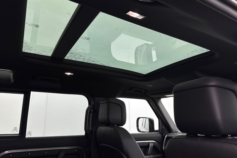 Used Land Rover Defender 2024 for sale - 77435220: Photo 51