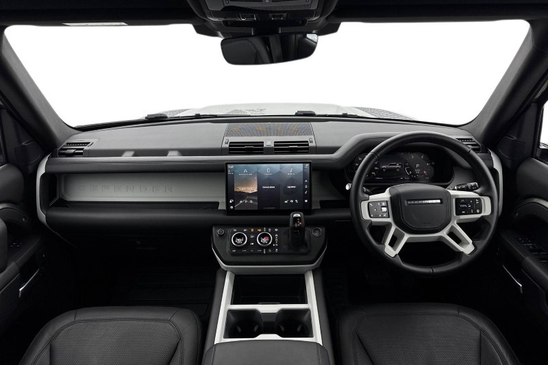 Used Land Rover Defender 2024 for sale - 77435220: Photo 9