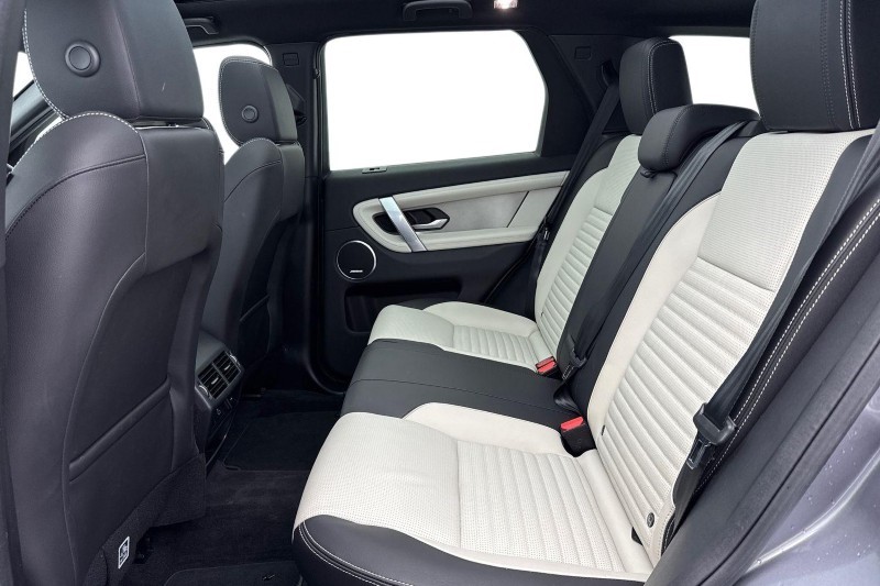 Used Land Rover Discovery Sport 2024 for sale - 77649910: Photo 4