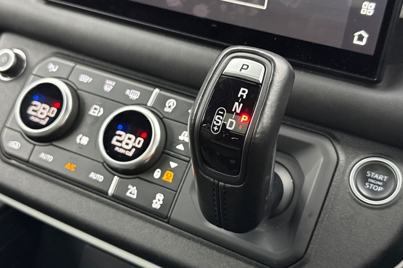 Used Land Rover Defender 2021 for sale - 77492806: Photo 13