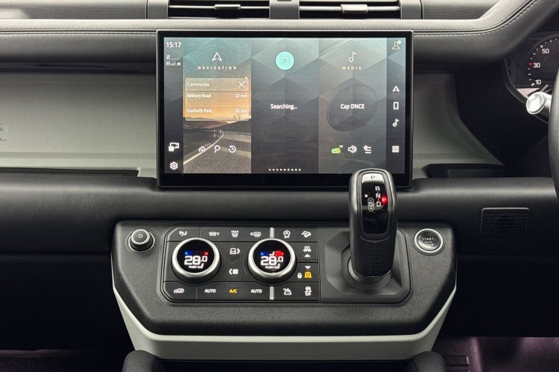 Used Land Rover Defender 2021 for sale - 77492806: Photo 14