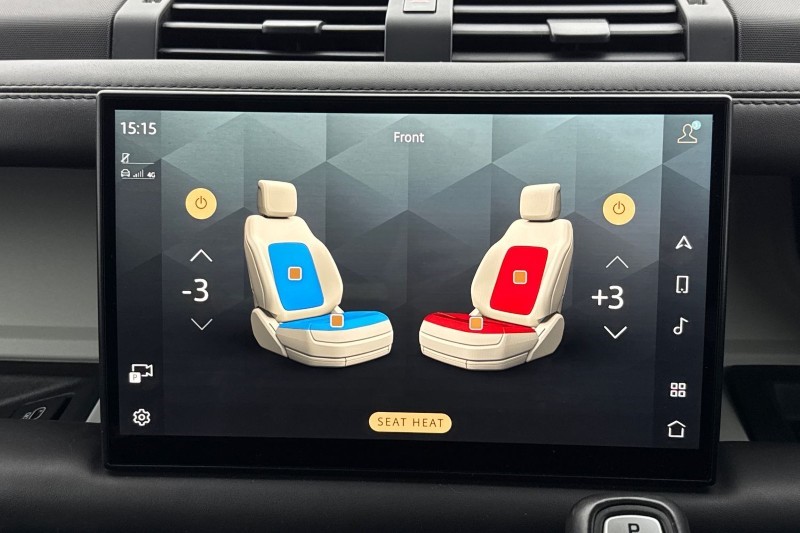 Used Land Rover Defender 2021 for sale - 77492806: Photo 32