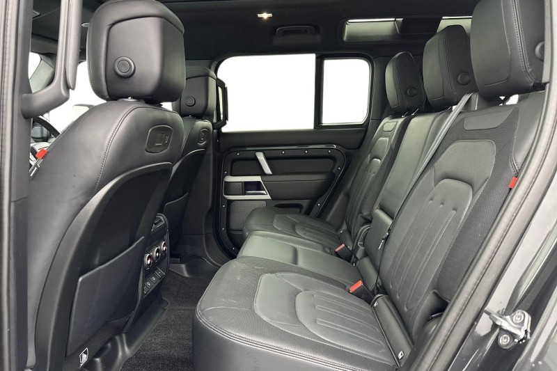 Used Land Rover Defender 2021 for sale - 77492806: Photo 4