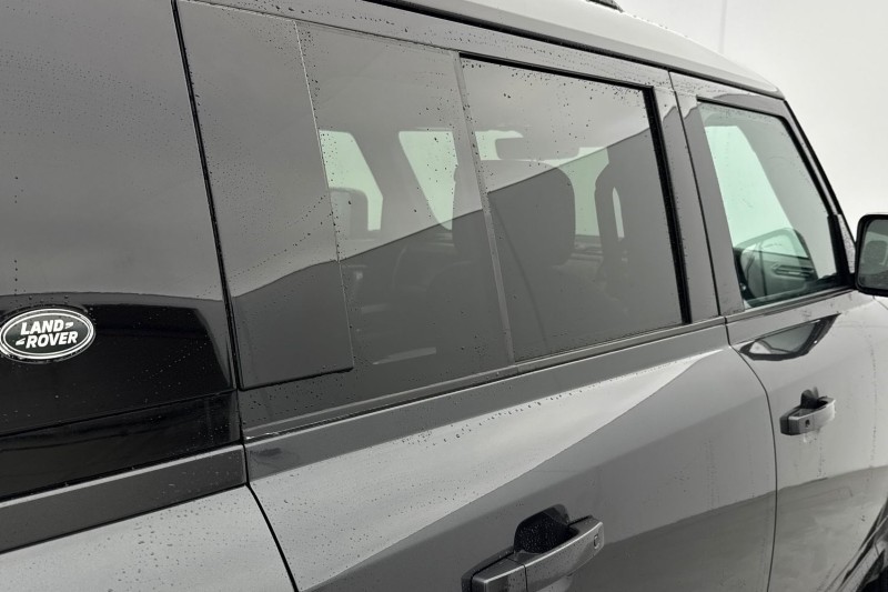 Used Land Rover Defender 2021 for sale - 77492806: Photo 46