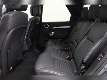 Used Land Rover Discovery 2025 for sale - 79053877: Photo