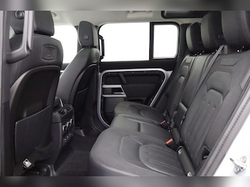 Used Land Rover Defender 2020 for sale - 78941748: Photo