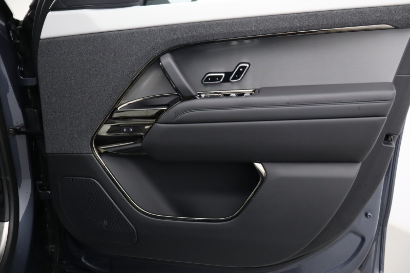 Used Land Rover Range Rover Sport 2024 for sale - 77950791: Photo 23