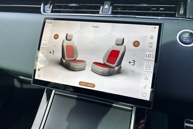 Used Land Rover Range Rover Evoque 2025 for sale - 77261795: Photo 32