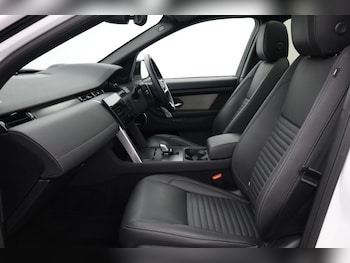 Used Land Rover Discovery Sport 2025 for sale - 79232145: Photo