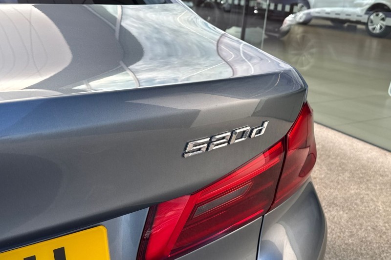 Used BMW 5 Series 2017 for sale - 77918096: Photo 41