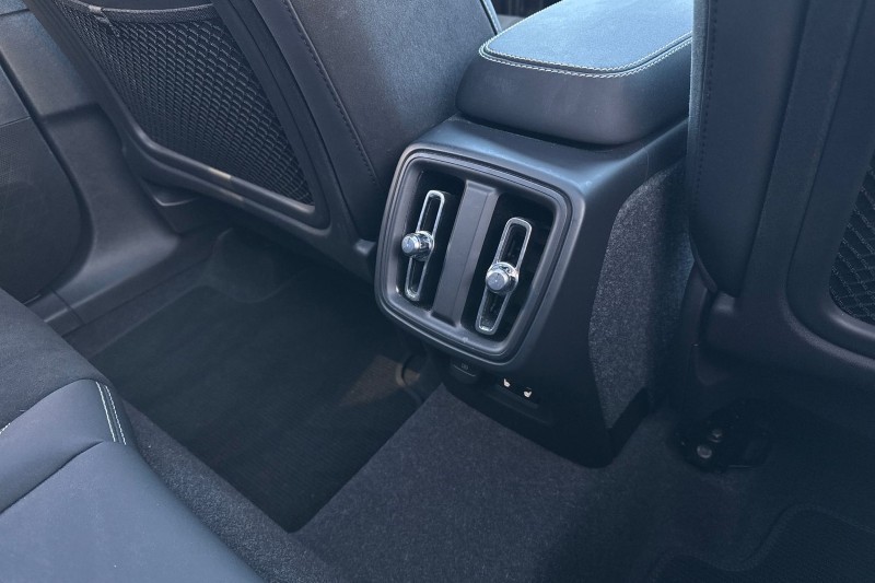 Used Volvo XC40 2024 for sale - 77005500: Photo 18