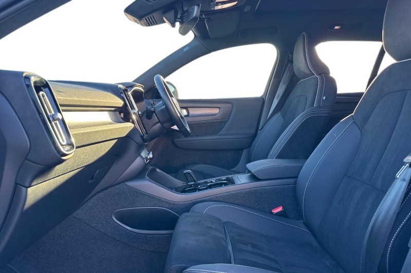 Used Volvo XC40 2024 for sale - 77005500: Photo 3