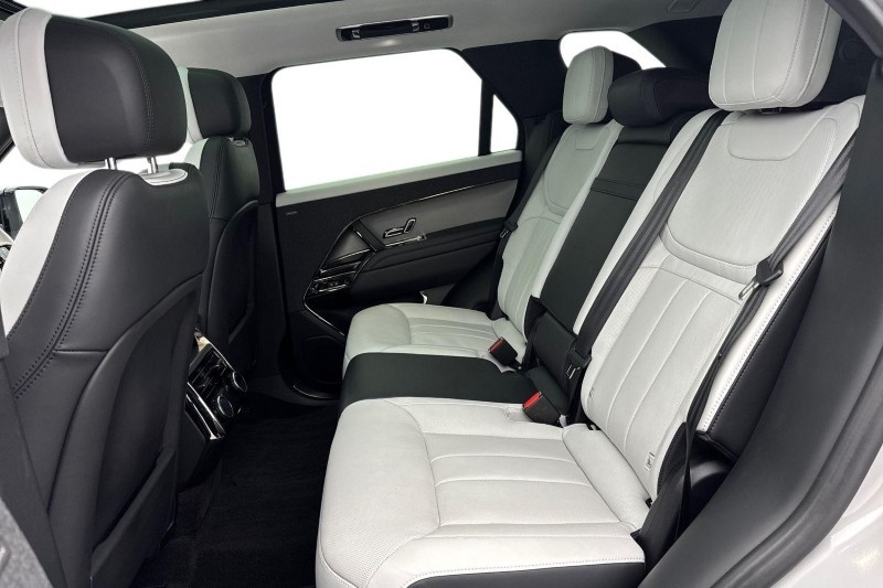 Used Land Rover Range Rover Sport 2023 for sale - 77678991: Photo 4