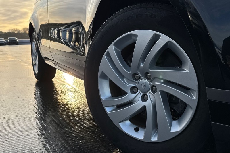 Used Land Rover Range Rover Evoque 2022 for sale - 76984350: Photo 37