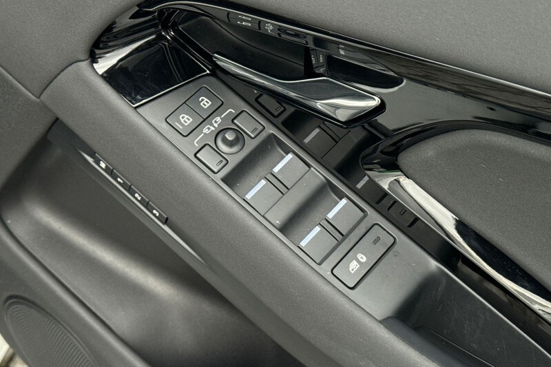 Used Land Rover Range Rover Evoque 2025 for sale - 78055377: Photo 22