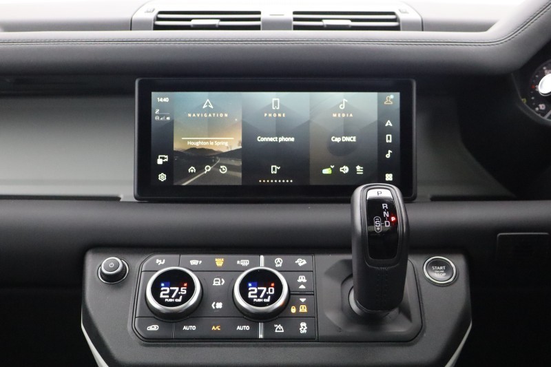 Used Land Rover Defender 2023 for sale - 77802075: Photo 14