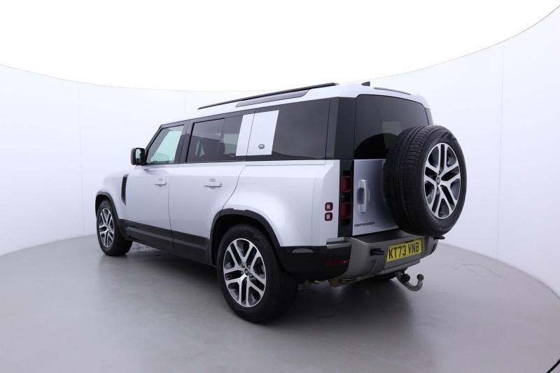 Used Land Rover Defender 2023 for sale - 77802075: Photo 2