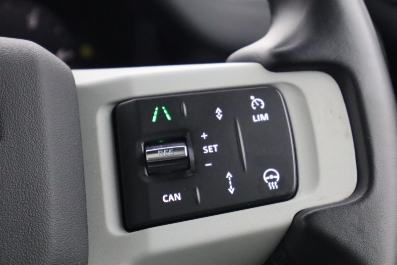 Used Land Rover Defender 2023 for sale - 77802075: Photo 29