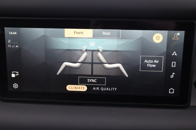 Used Land Rover Defender 2023 for sale - 77802075: Photo 32