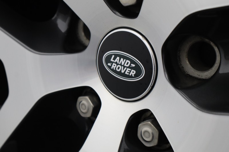 Used Land Rover Defender 2023 for sale - 77802075: Photo 42