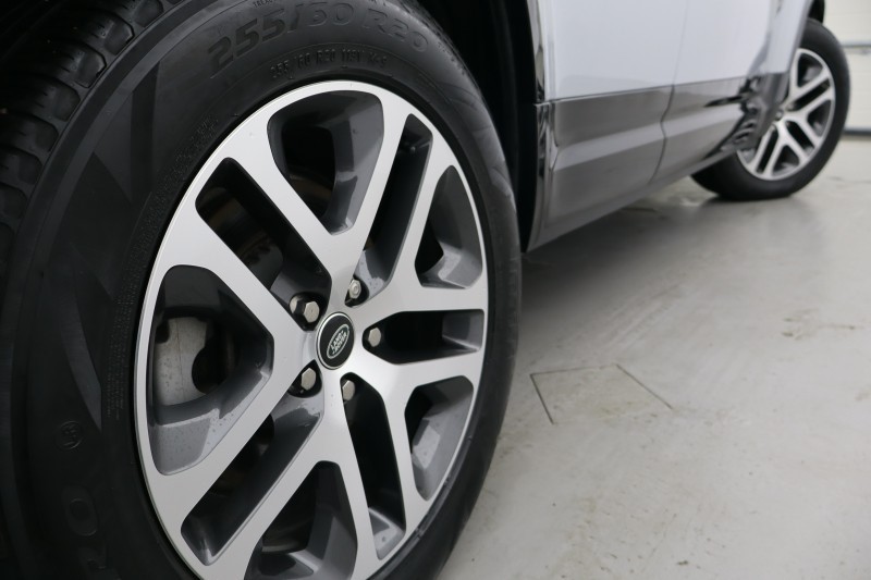 Used Land Rover Defender 2023 for sale - 77802075: Photo 45