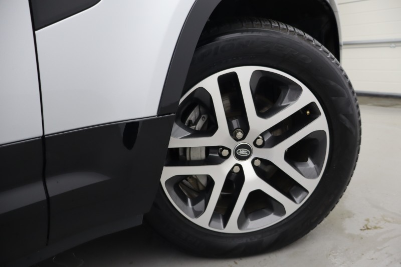 Used Land Rover Defender 2023 for sale - 77802075: Photo 46