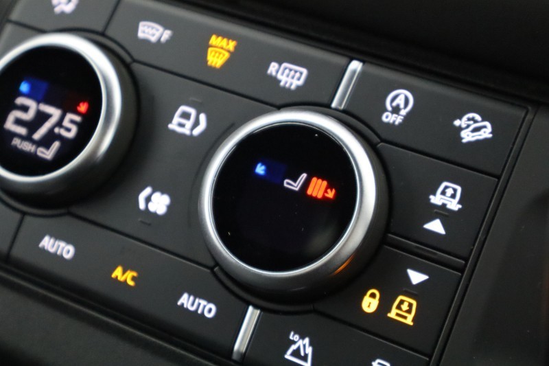 Used Land Rover Defender 2023 for sale - 77802075: Photo 56