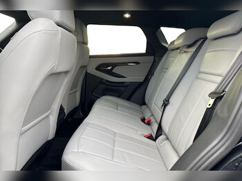 Used Land Rover Range Rover Evoque 2025 for sale - 77261794: Photo