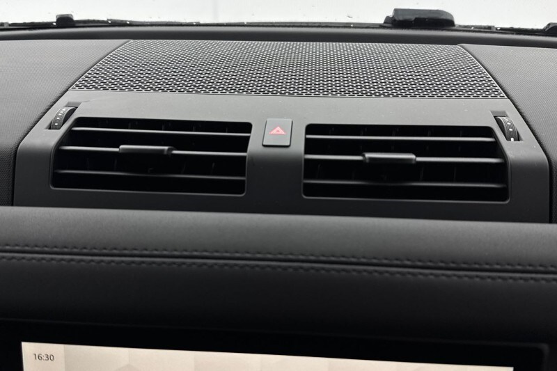 Used Land Rover Defender 2023 for sale - 77474746: Photo 32