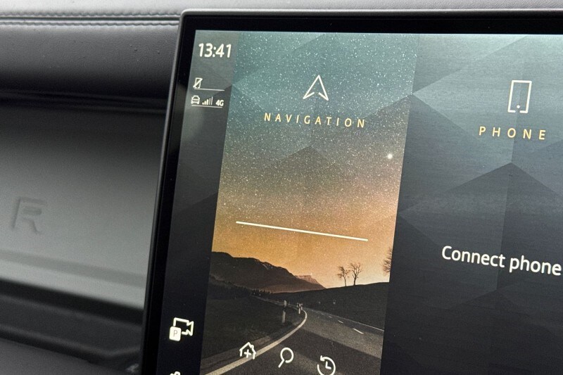 Used Land Rover Defender 2024 for sale - 77449918: Photo 11