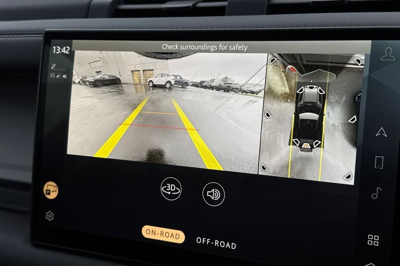 Used Land Rover Defender 2024 for sale - 77449918: Photo 12