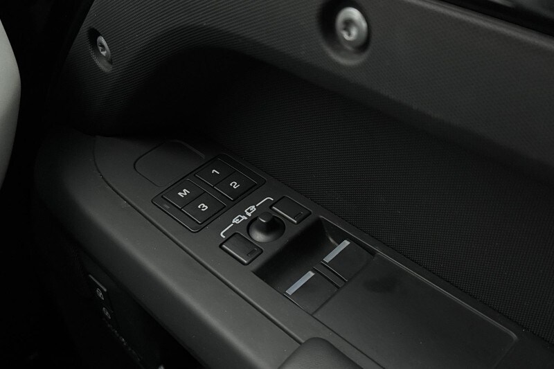 Used Land Rover Defender 2024 for sale - 77449918: Photo 23