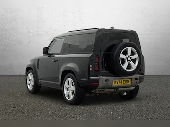 Used Land Rover Defender 2024 for sale - 77449918: Photo
