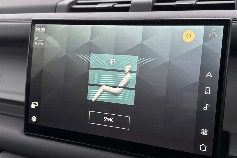 Used Land Rover Defender 2024 for sale - 77449918: Photo 31