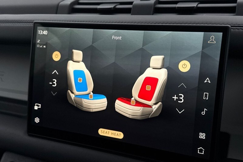 Used Land Rover Defender 2024 for sale - 77449918: Photo 32