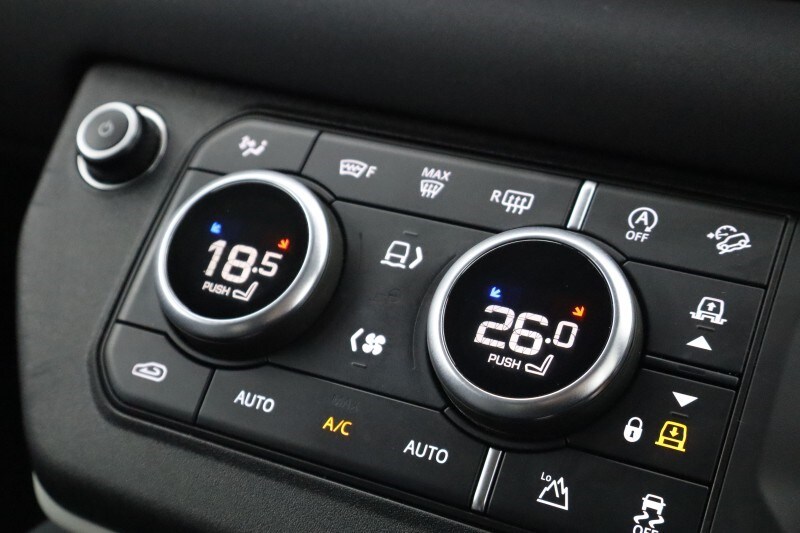 Used Land Rover Defender 2020 for sale - 77742677: Photo 30