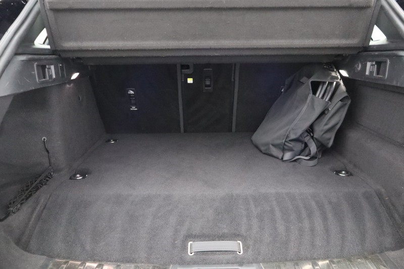 Used Jaguar F-Pace 2023 for sale - 77778674: Photo 10