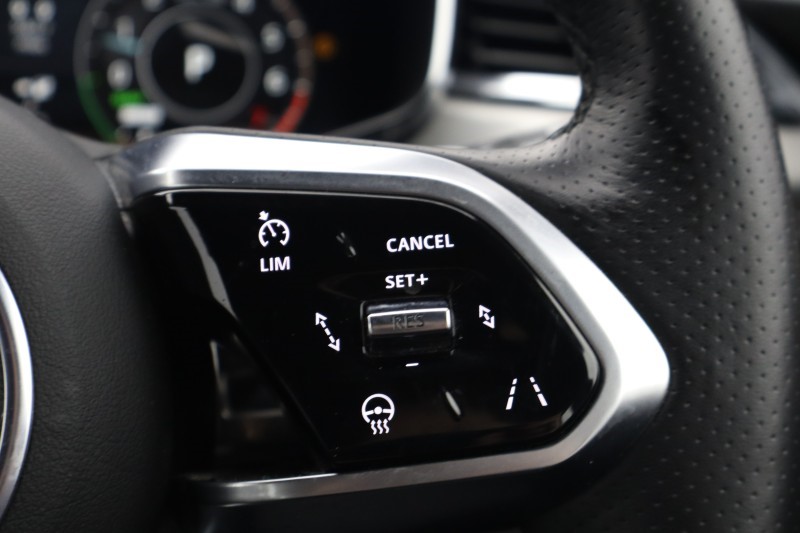 Used Jaguar F-Pace 2023 for sale - 77778674: Photo 27