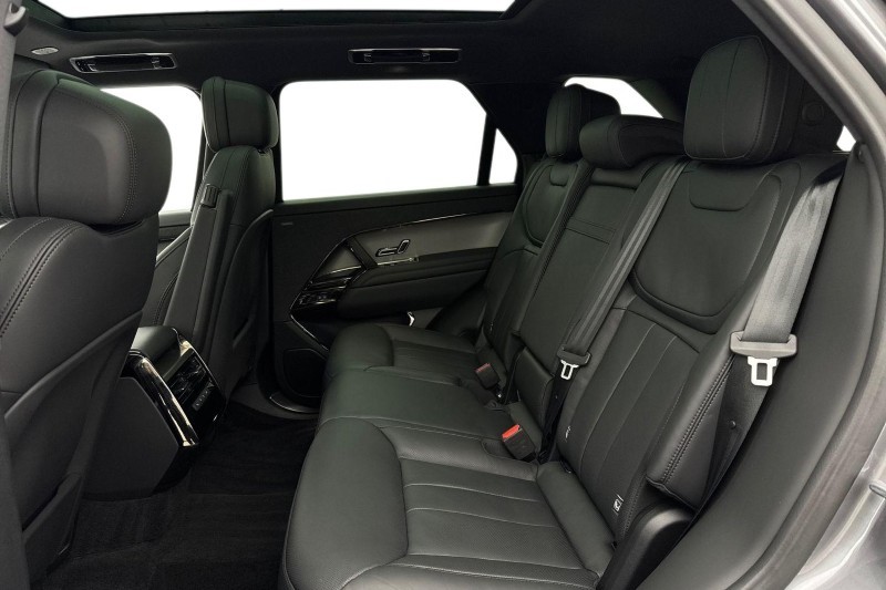 Used Land Rover Range Rover Sport 2024 for sale - 77700979: Photo 4