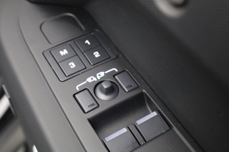 Used Land Rover Defender 2025 for sale - 77745953: Photo 22