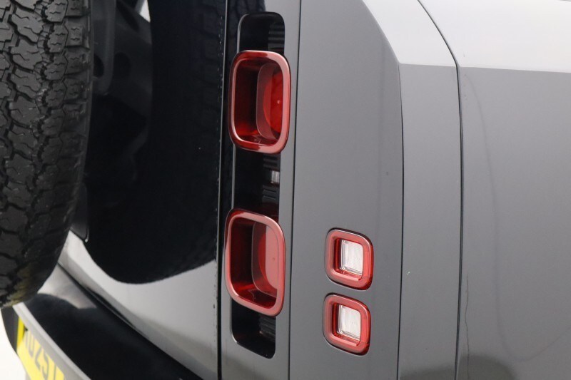 Used Land Rover Defender 2025 for sale - 77745953: Photo 40