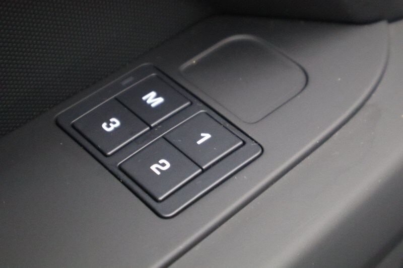 Used Land Rover Defender 2025 for sale - 77745953: Photo 48