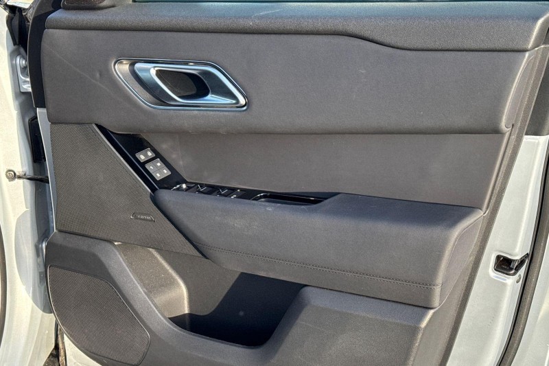 Used Land Rover Range Rover Velar 2023 for sale - 76984325: Photo 23